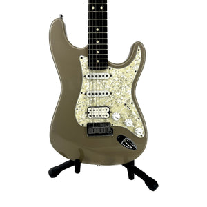 1996 Vintage Fender USA Lonestar Stratocaster in Shoreline Gold Used