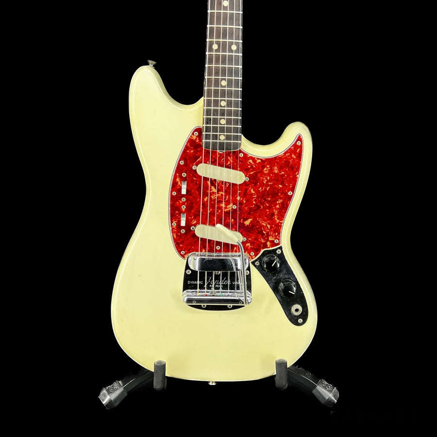 Vintage 1965 Fender Mustang Olymipc White w/ Hardshell Case - Used