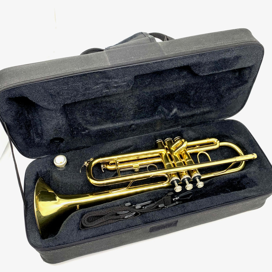 Mendini Trumpet w/Case Used