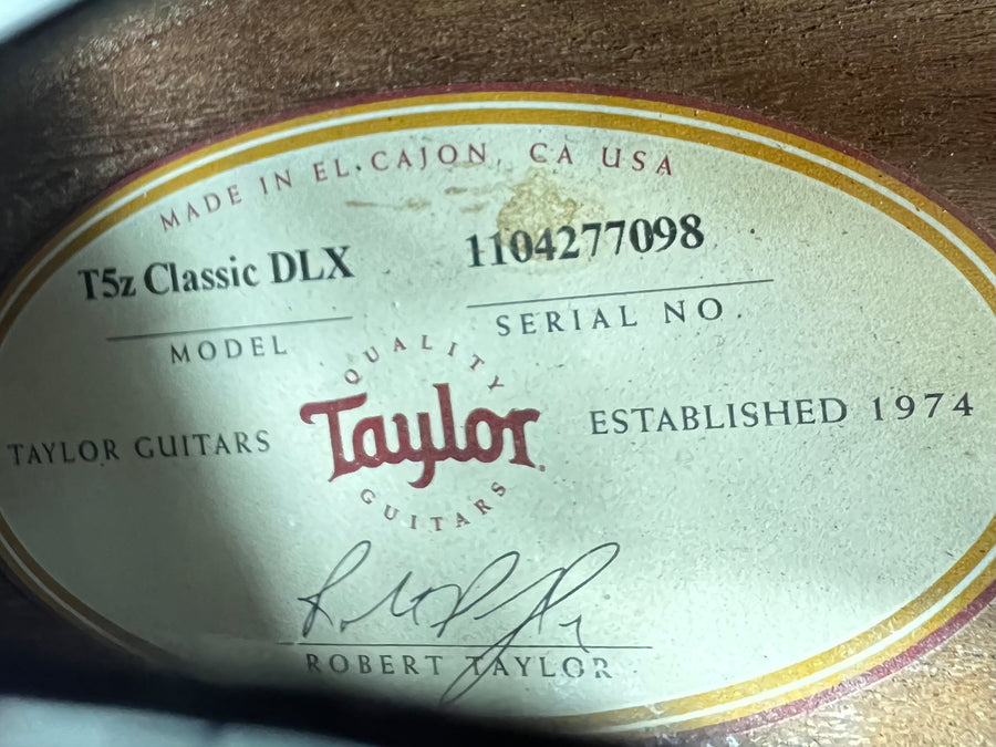 Taylor T5z Classic DLX Electric Semi-Hollow Guitar W/ Case Used